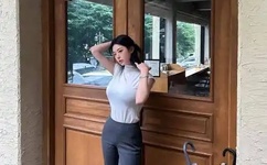 亚洲精品深夜AV无码一区二区